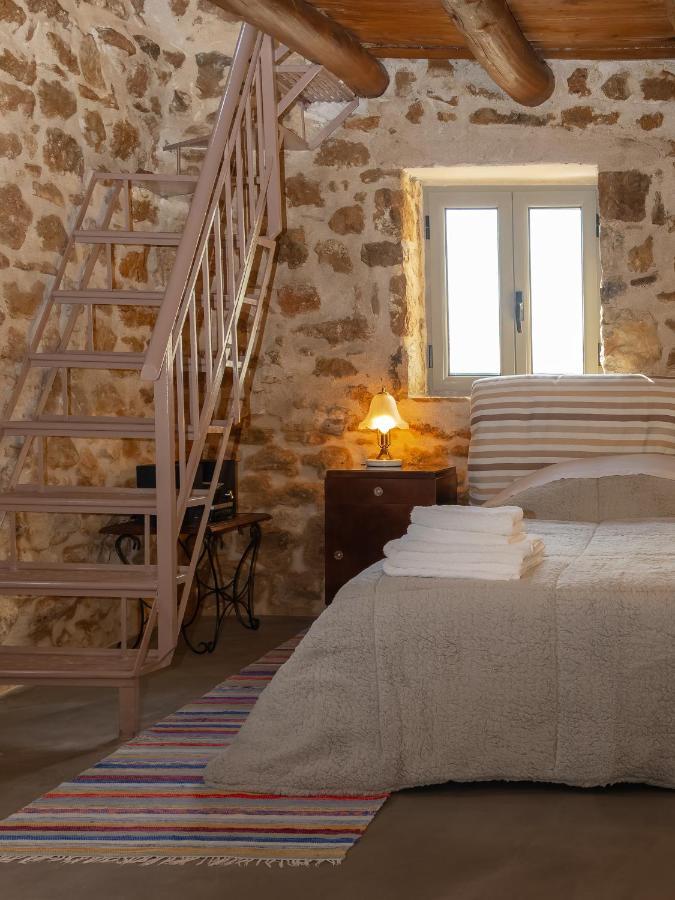 Villa Messinian Stone House Extérieur photo